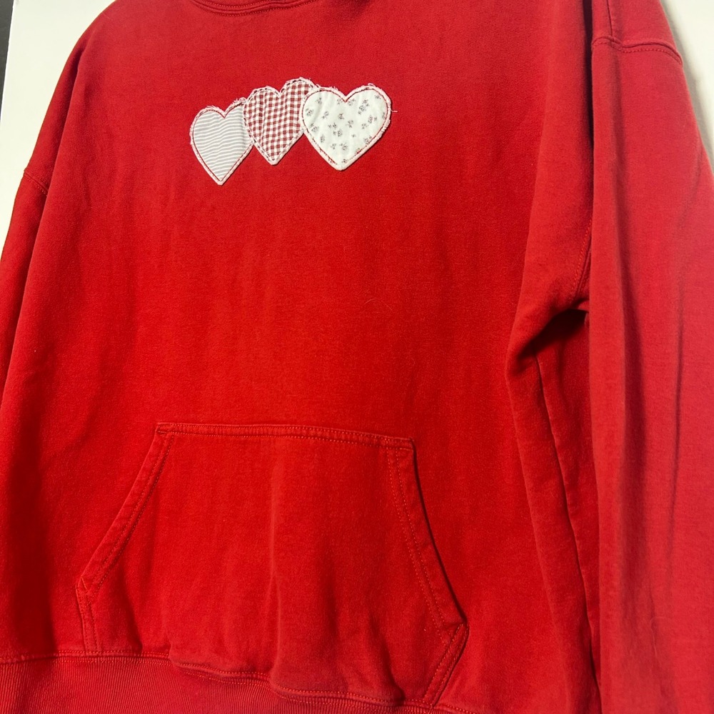 quilt embroidered hearts ~ hollister valentines day hoodie - Picture 7 of 7